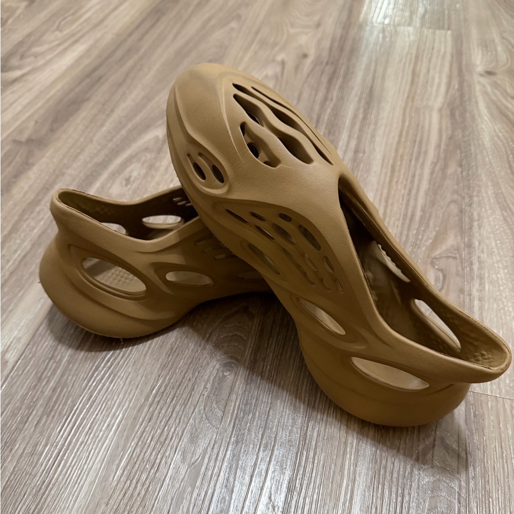 Yeezy Foam Runner